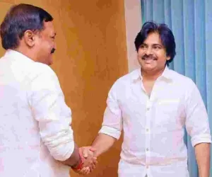 వైసీపీ ఎమ్మెల్యేలు పక్కచూపులు చూస్తున్నారు.. టీడీపీ సీనియర్ సంచలన వ్యాఖ్యలు